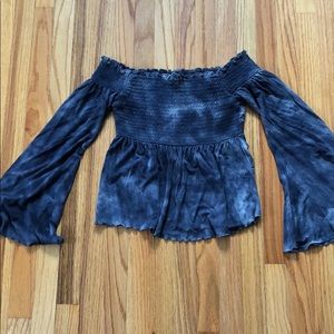 American Eagle flowy shirt